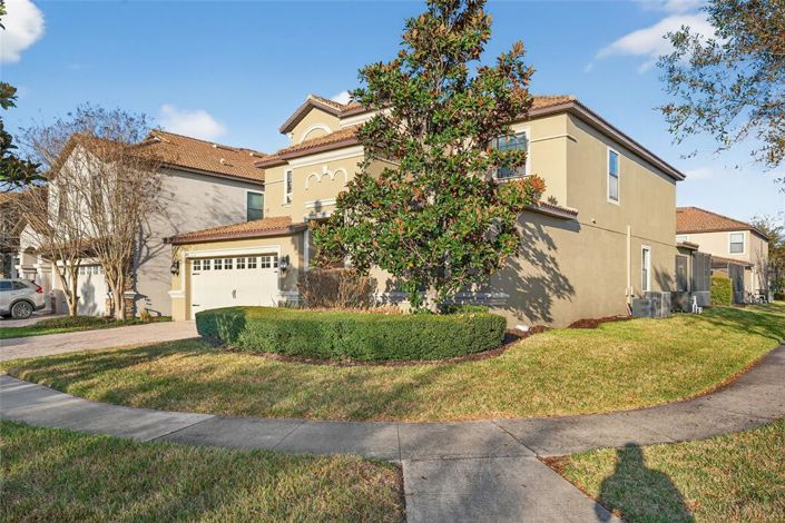 Image No.4-7 Bed Property for sale