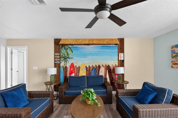 Image No.41-7 Bed Property for sale