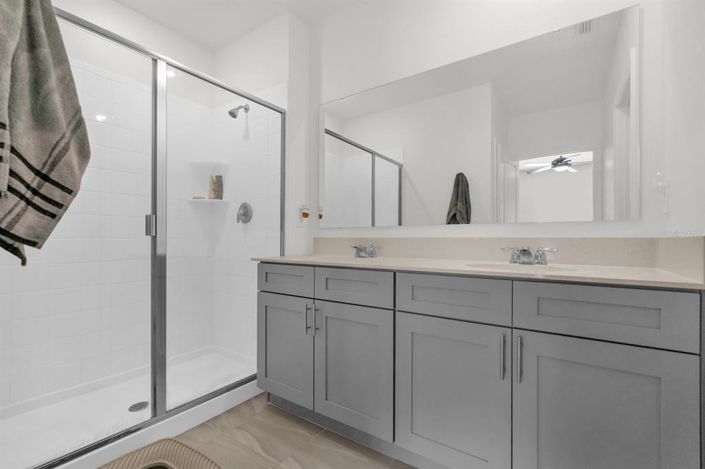 Image No.13-3 Bed Property for sale