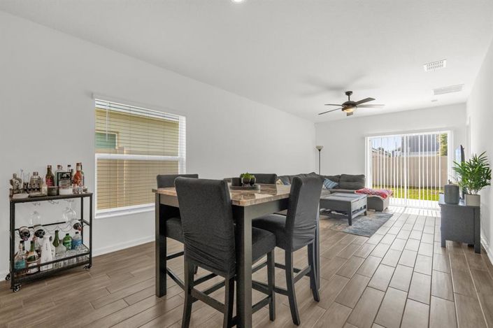 Image No.8-3 Bed Property for sale