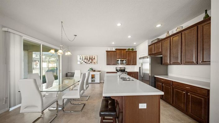 Image No.13-3 Bed Property for sale