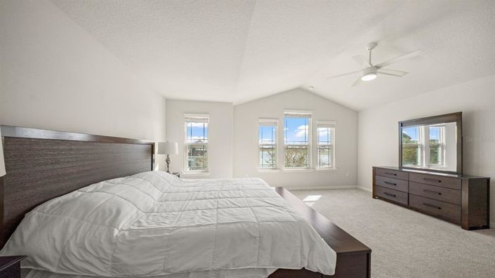 Image No.34-3 Bed Property for sale