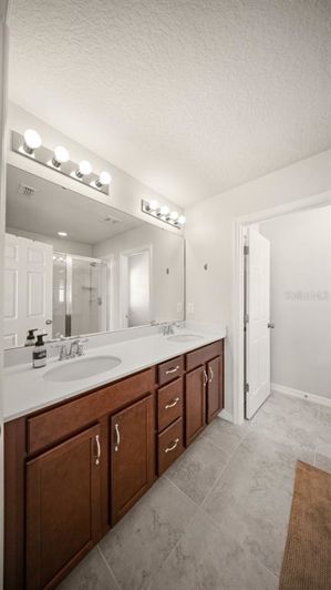 Image No.39-3 Bed Property for sale