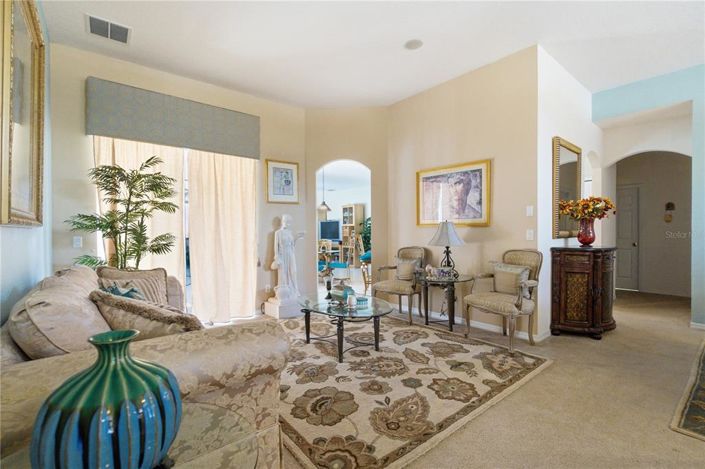 Image No.15-4 Bed Property for sale