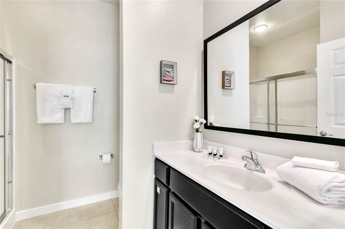 Image No.12-3 Bed Townhouse for sale