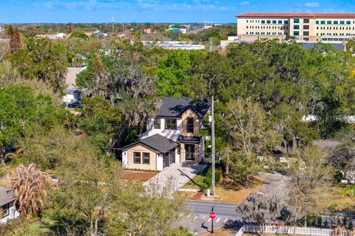 Image No.21-5 Bed Property for sale