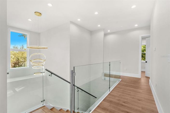 Image No.44-5 Bed Property for sale