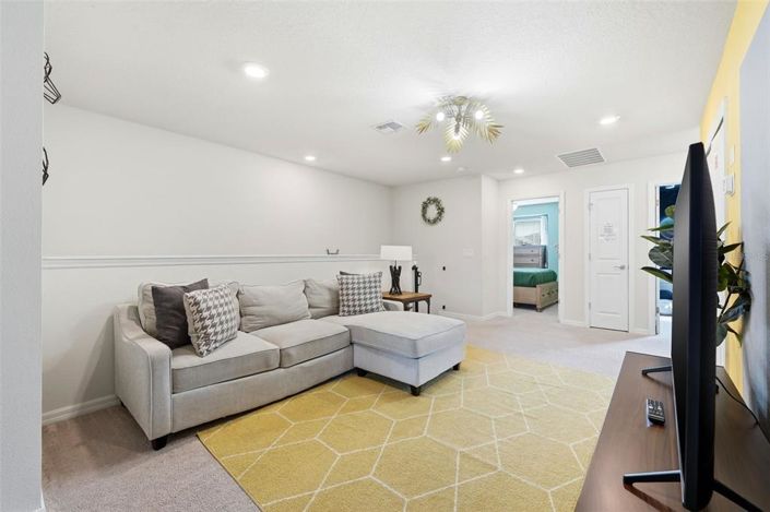 Image No.16-5 Bed Townhouse for sale