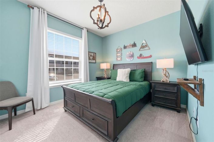 Image No.18-5 Bed Townhouse for sale