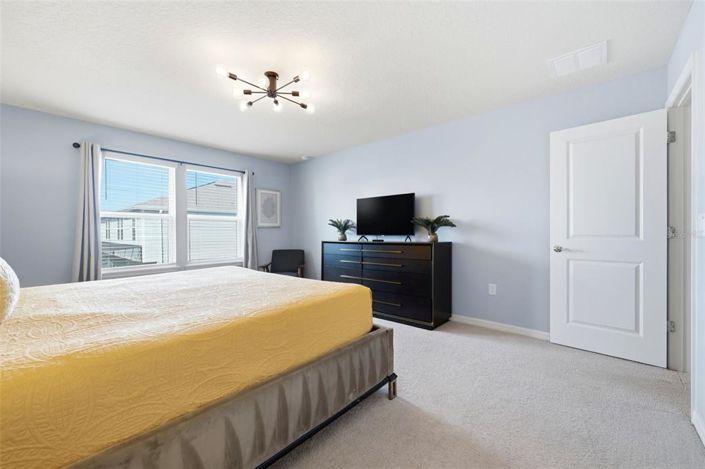 Image No.30-5 Bed Townhouse for sale