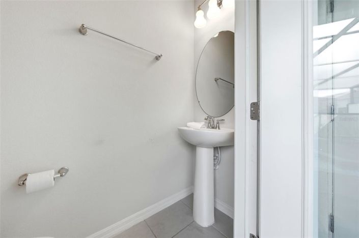 Image No.36-5 Bed Townhouse for sale