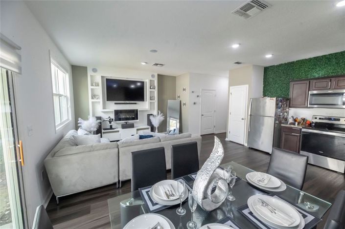 Image No.12-3 Bed Townhouse for sale