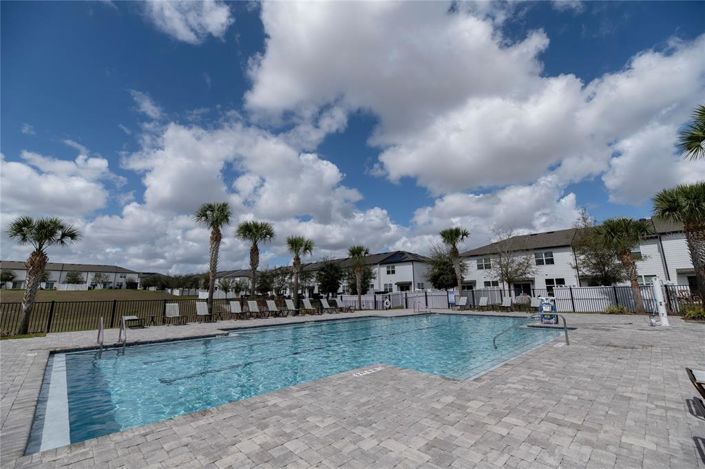 Image No.35-3 Bed Townhouse for sale