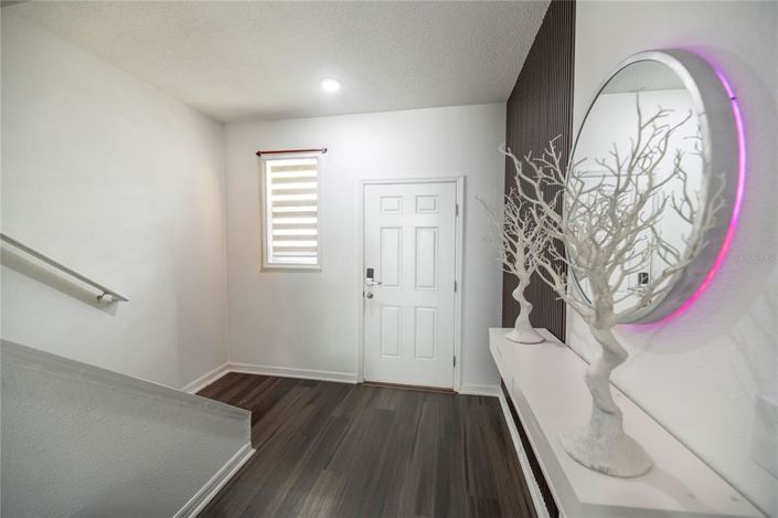 Image No.8-3 Bed Townhouse for sale