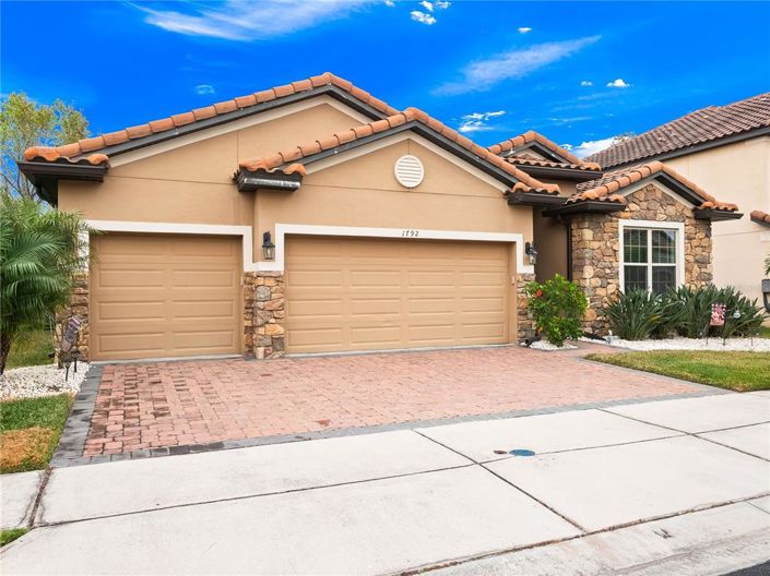 Image No.33-4 Bed Property for sale