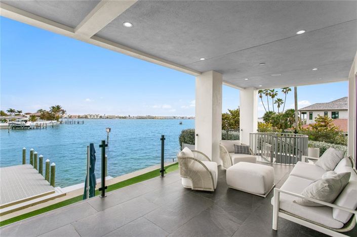 Image No.13-5 Bed Property for sale