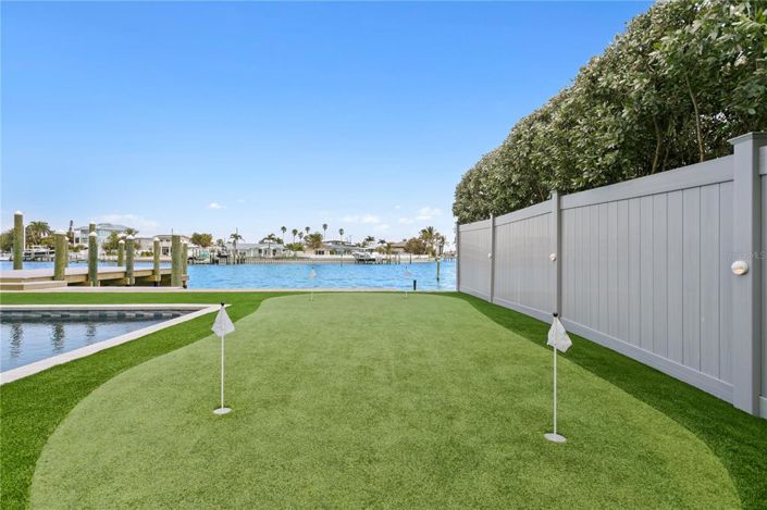 Image No.17-5 Bed Property for sale