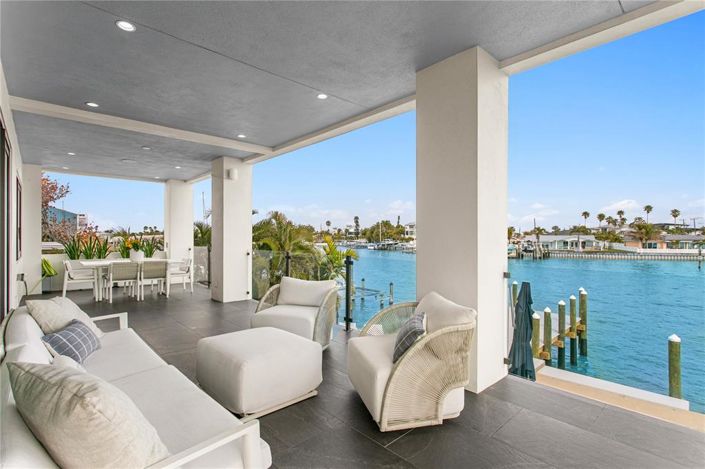 Image No.21-5 Bed Property for sale