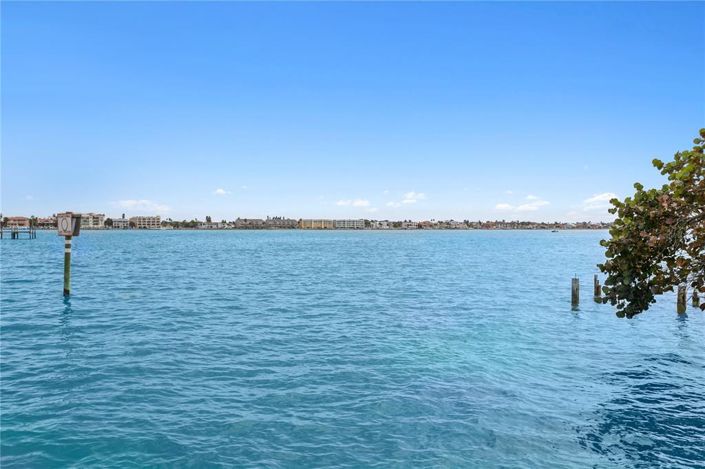 Image No.23-5 Bed Property for sale