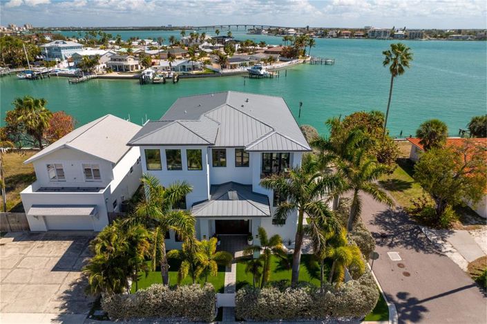 Image No.31-5 Bed Property for sale