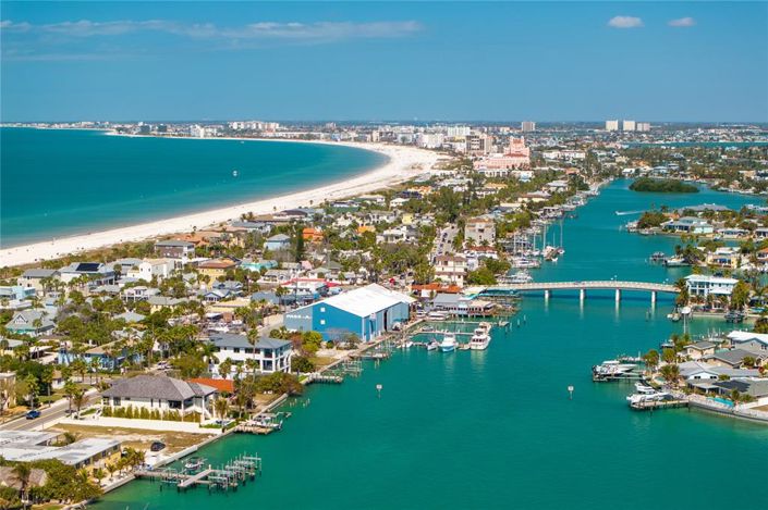 Image No.34-5 Bed Property for sale