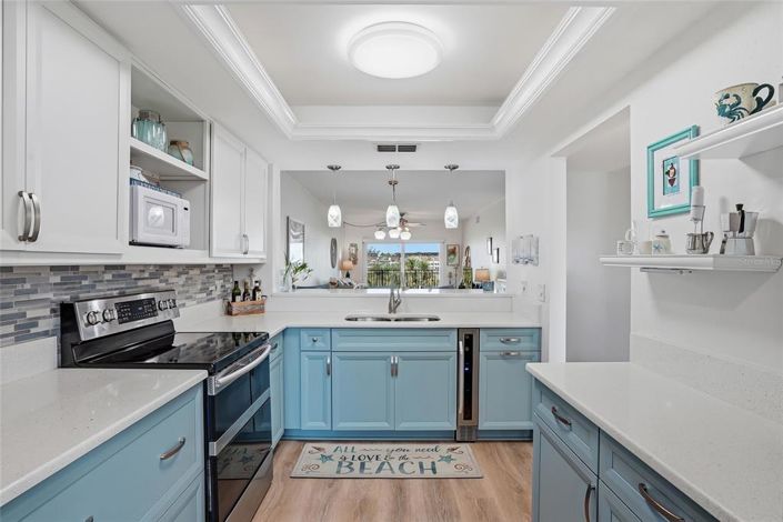 Image No.10-2 Bed Property for sale