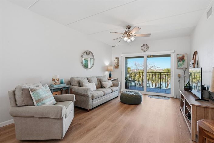 Image No.19-2 Bed Property for sale