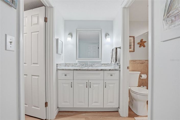 Image No.36-2 Bed Property for sale