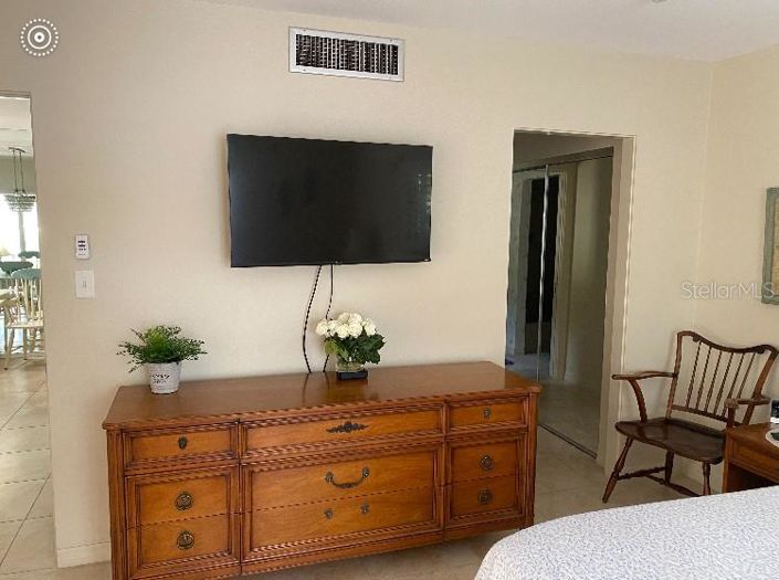 Image No.26-3 Bed Property for sale