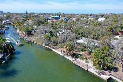 Image No.8-3 Bed Property for sale