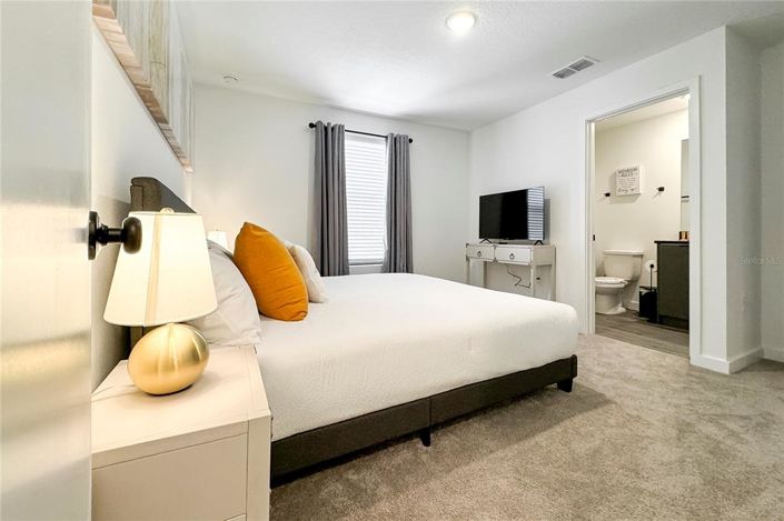 Image No.26-3 Bed Townhouse for sale