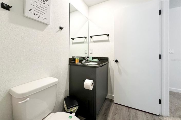 Image No.30-3 Bed Townhouse for sale