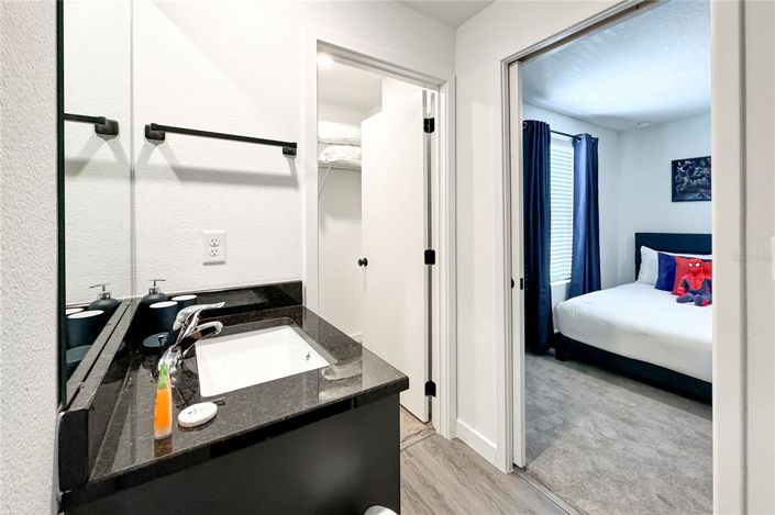 Image No.33-3 Bed Townhouse for sale