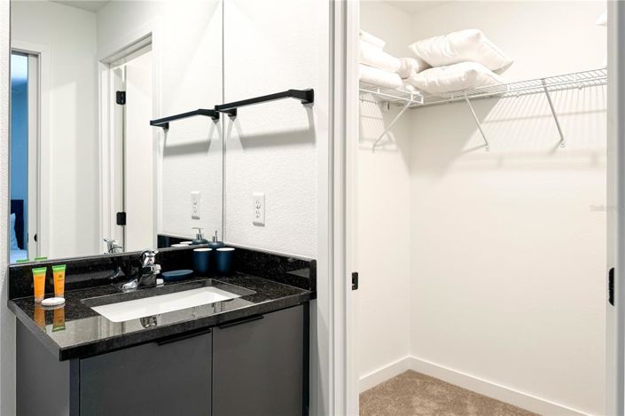 Image No.36-3 Bed Townhouse for sale