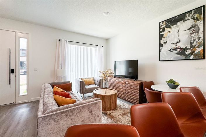 Image No.9-3 Bed Townhouse for sale