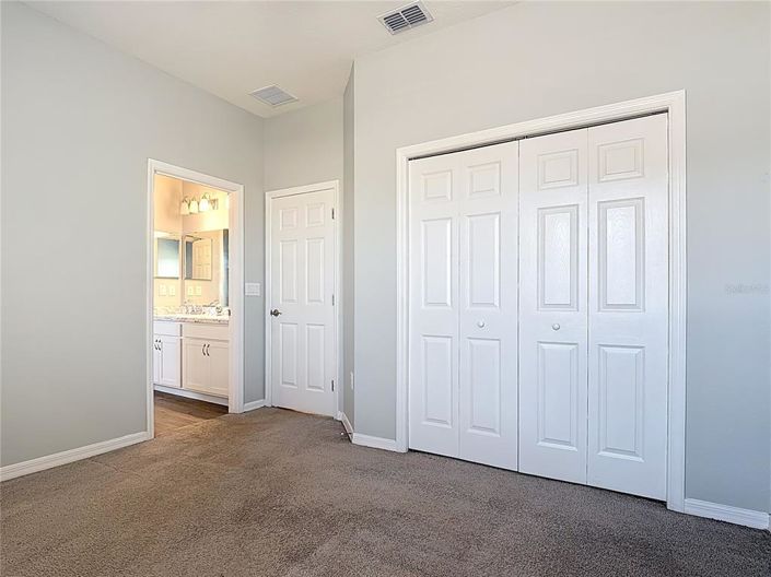 Image No.28-4 Bed Property for sale