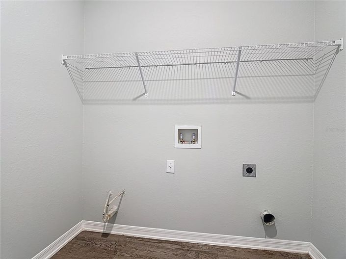 Image No.33-4 Bed Property for sale