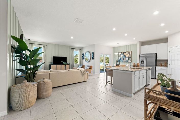 Image No.2-4 Bed Property for sale