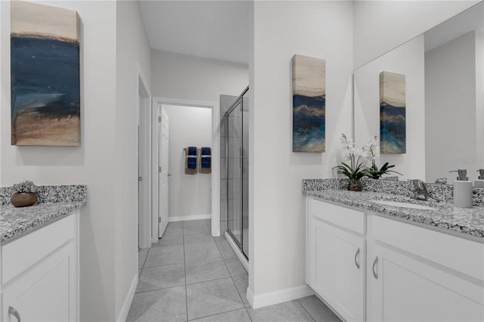 Image No.28-4 Bed Property for sale