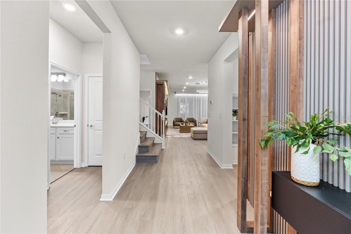 Image No.12-10 Bed Property for sale