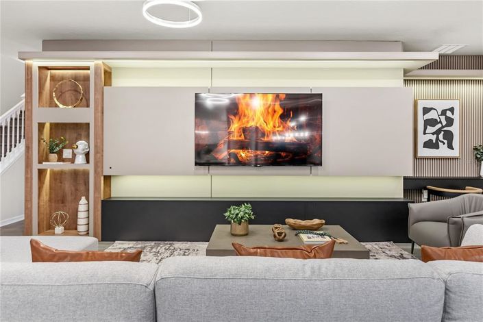 Image No.18-10 Bed Property for sale