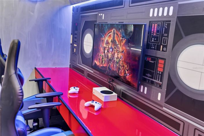 Image No.30-10 Bed Property for sale