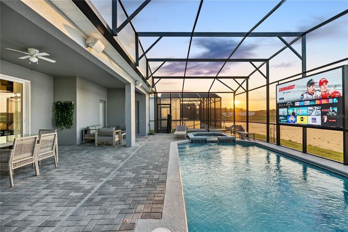 Image No.4-10 Bed Property for sale