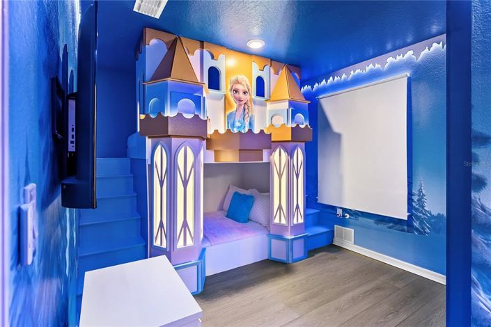 Image No.40-10 Bed Property for sale