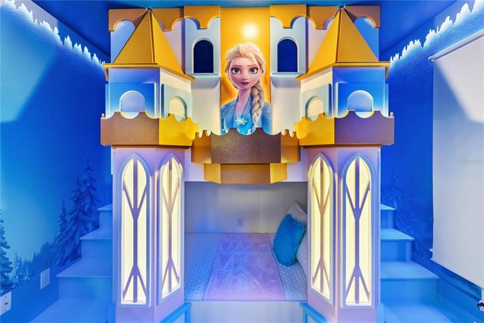 Image No.41-10 Bed Property for sale