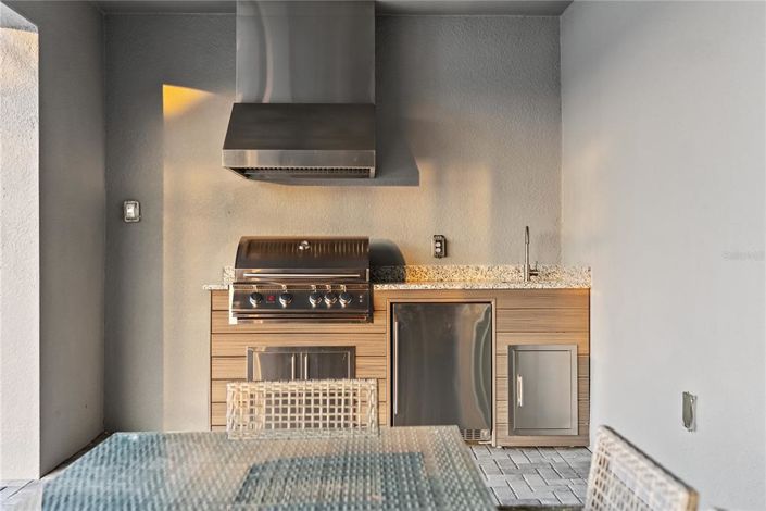 Image No.5-10 Bed Property for sale