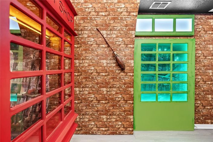 Image No.55-10 Bed Property for sale