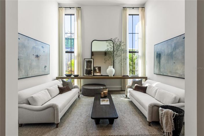 Image No.27-6 Bed Property for sale