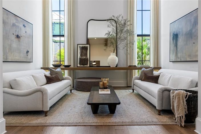 Image No.28-6 Bed Property for sale