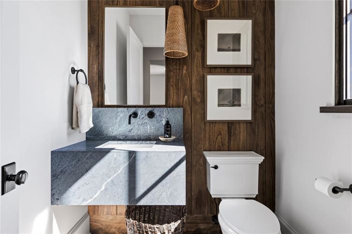 Image No.29-6 Bed Property for sale